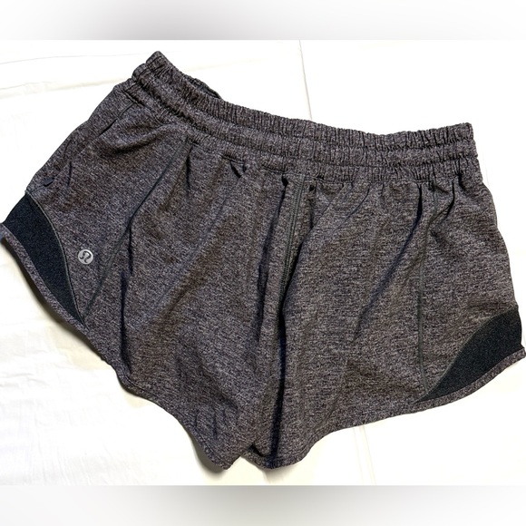 lululemon athletica Pants - Lululemon Run Speed Shorts 4” Gray Black Stripe Size 6 Zip Pocket